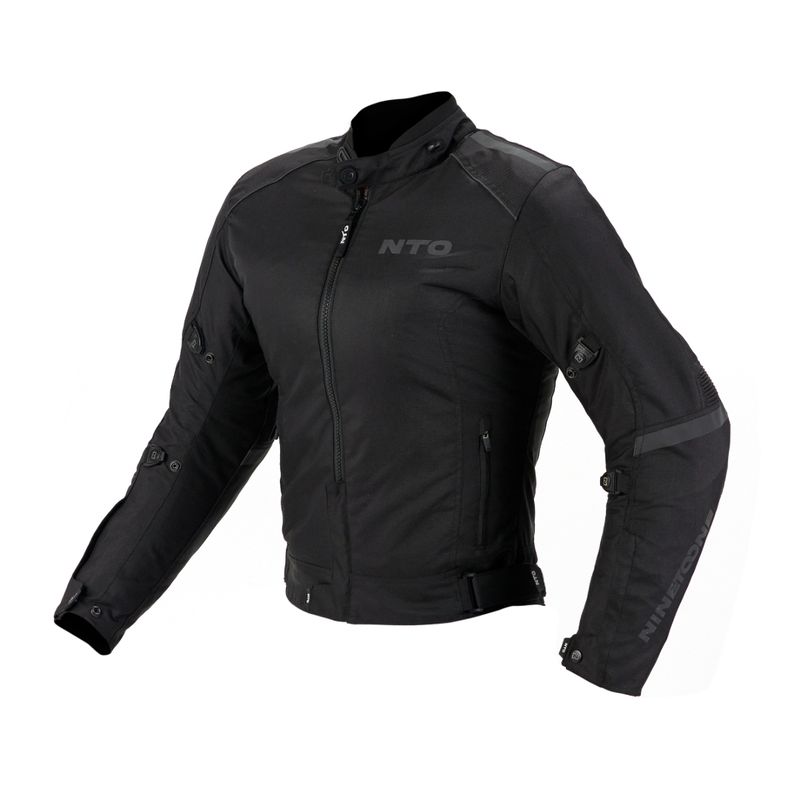 CAMPERA_CITY_EVO_BLACK_MUJER_NTO_01